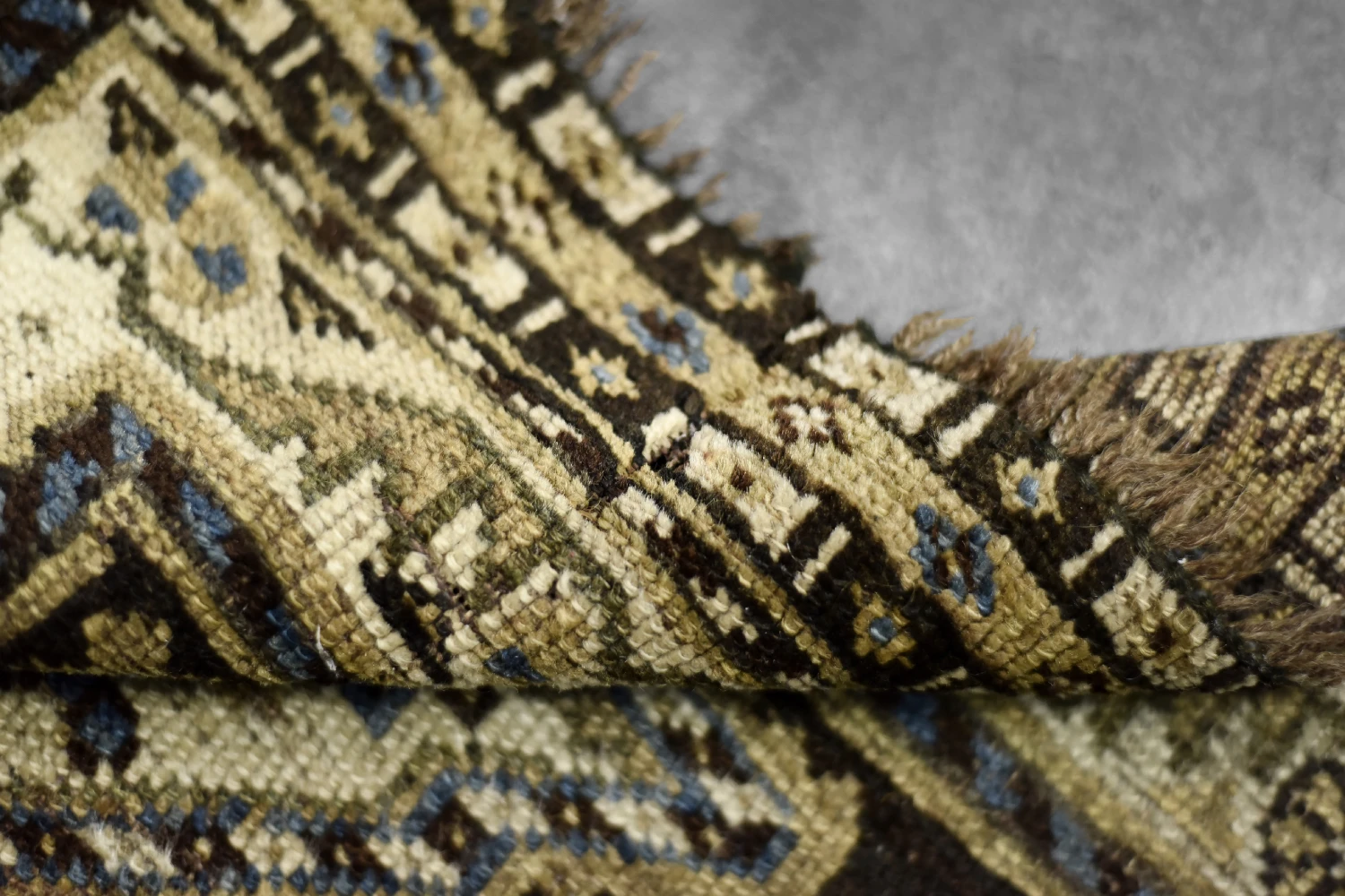Vintage Hand-Woven Oriental Long Nomadic Qashqai Rug, 1920s