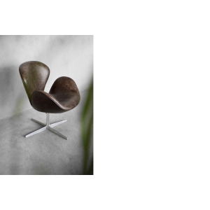Mid-Century Danish Modern Brown Leather Swan Chair by Arne Jacobsen for Fritz Hansen, 1958