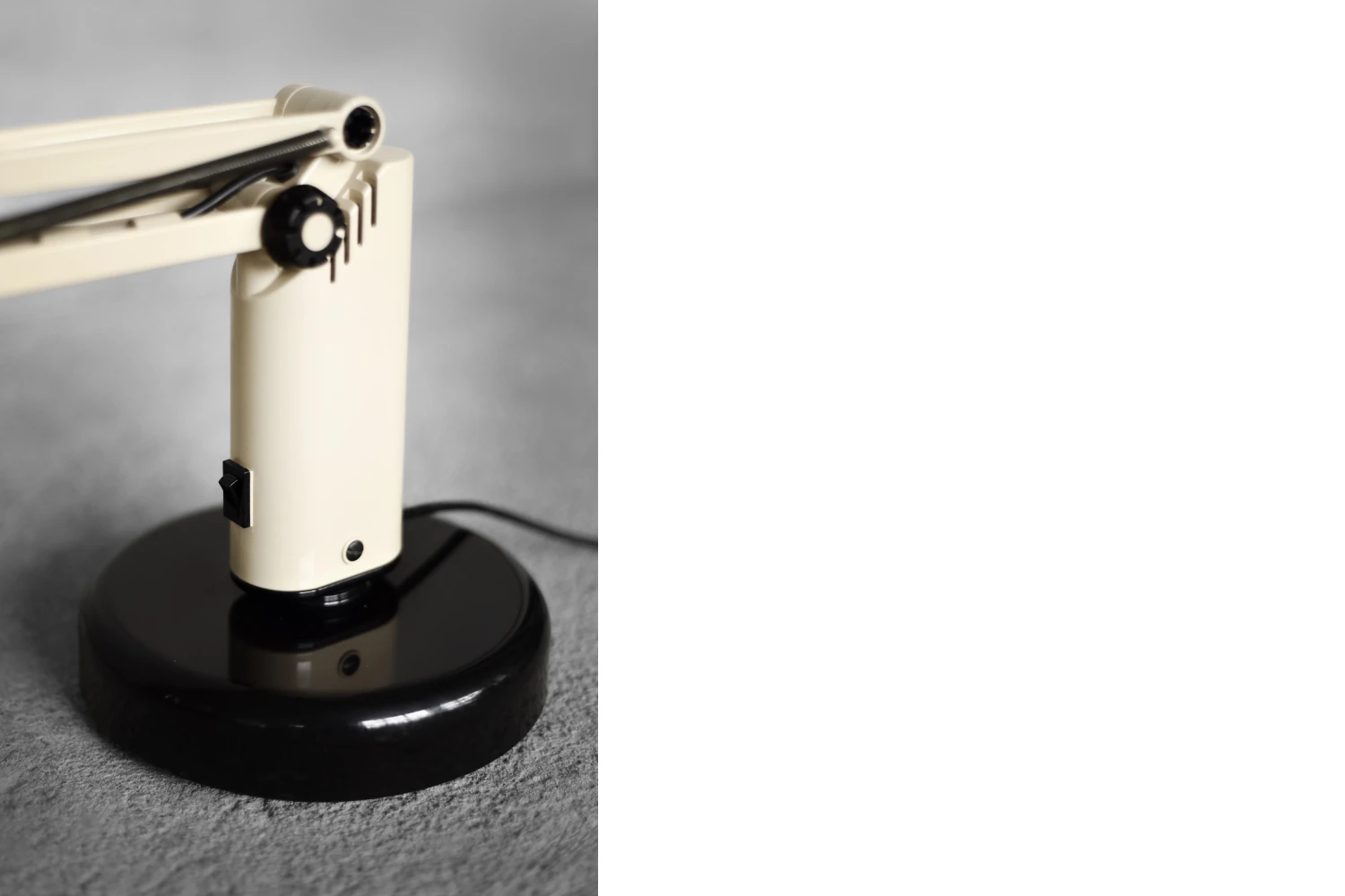 Vintage Mid-Century Scandianavian Modern Beige Plastic Lucifer Table Lamp by Tom Ahlström & Hans Ehrich for Fagerhults, 1975