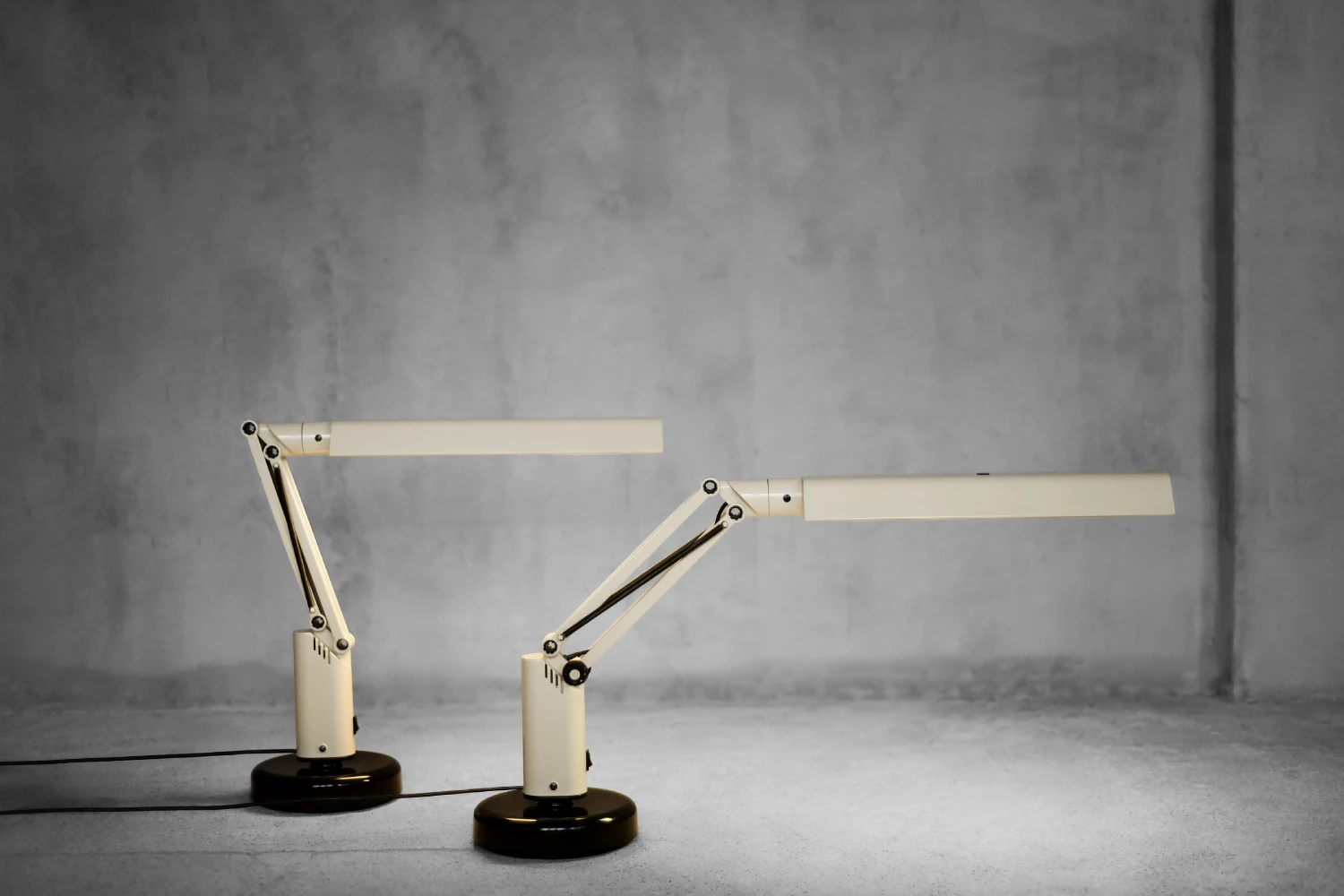 Vintage Mid-Century Scandianavian Modern Beige Plastic Lucifer Table Lamp by Tom Ahlström & Hans Ehrich for Fagerhults, 1975