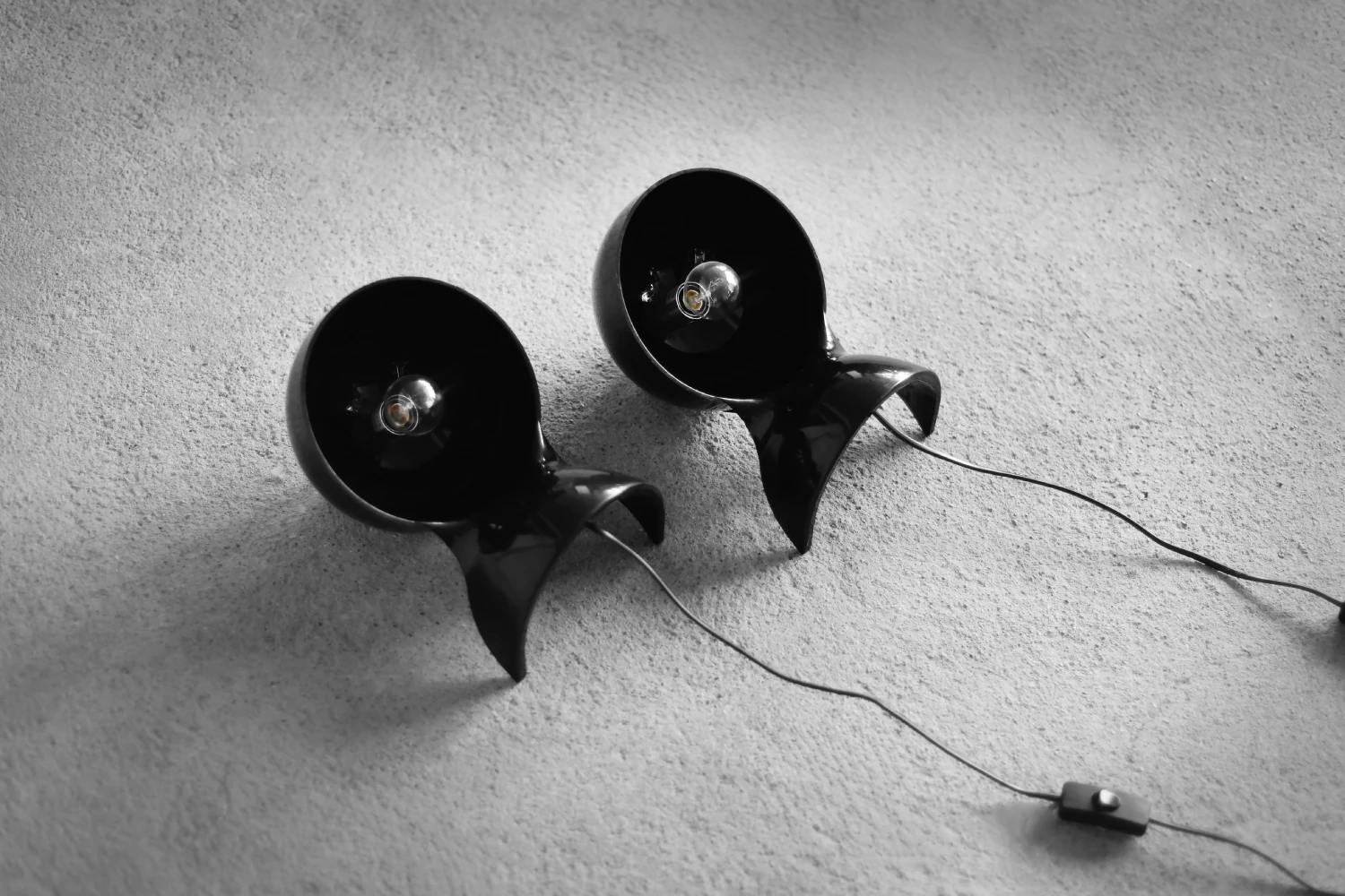 Vintage Modern Black Dalù Table Lamp by Vico Magistretti for Artemide, 1960s, Set of 2