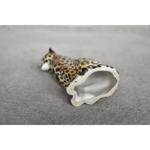 Vintage Mid-Century Italian Modern Ceramic Sculpture of a Seating Leopard, 1970s