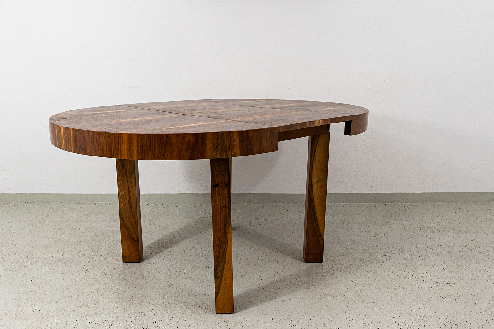 Round Extendable Dining Table, Poland, 1950's