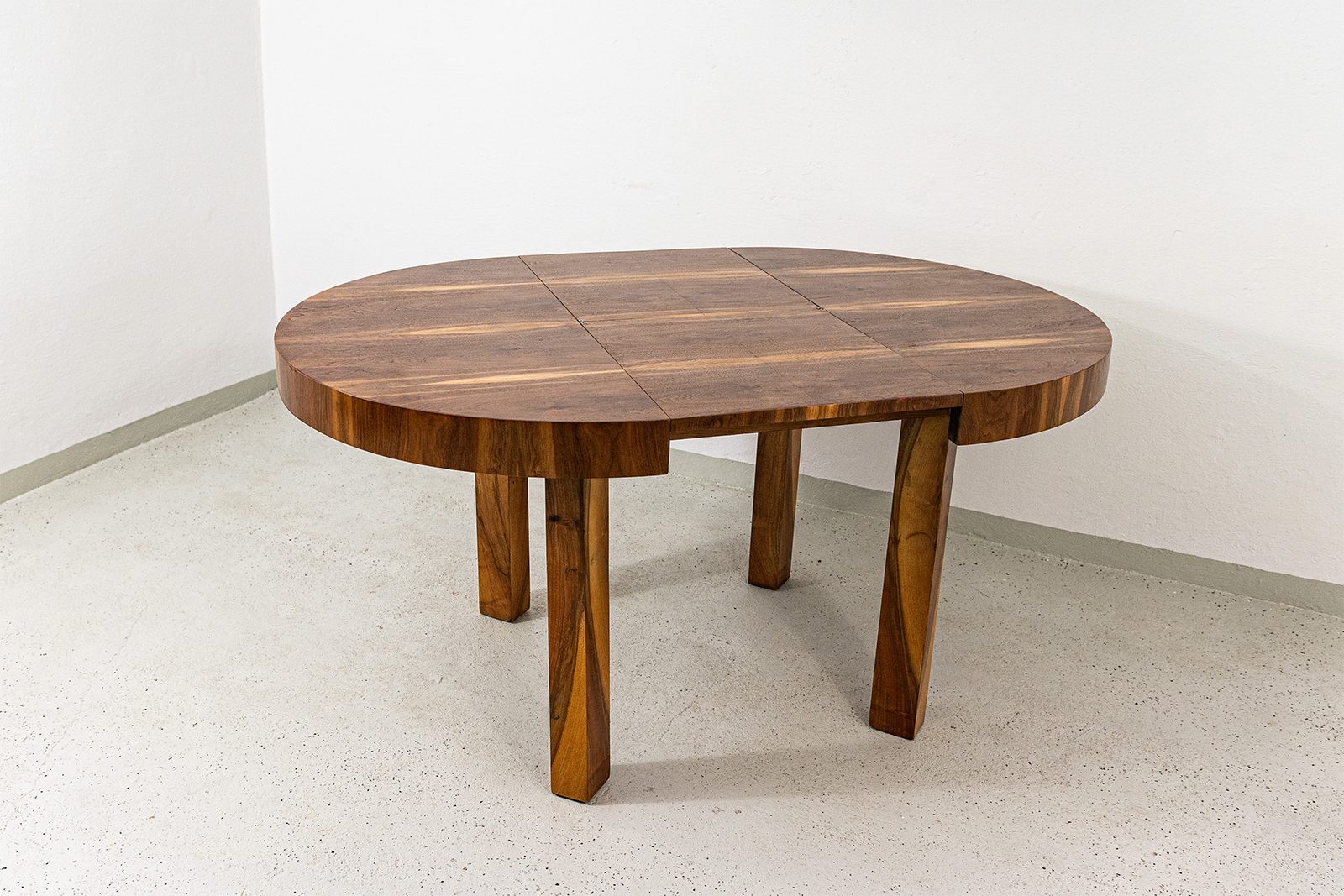 Round Extendable Dining Table, Poland, 1950's