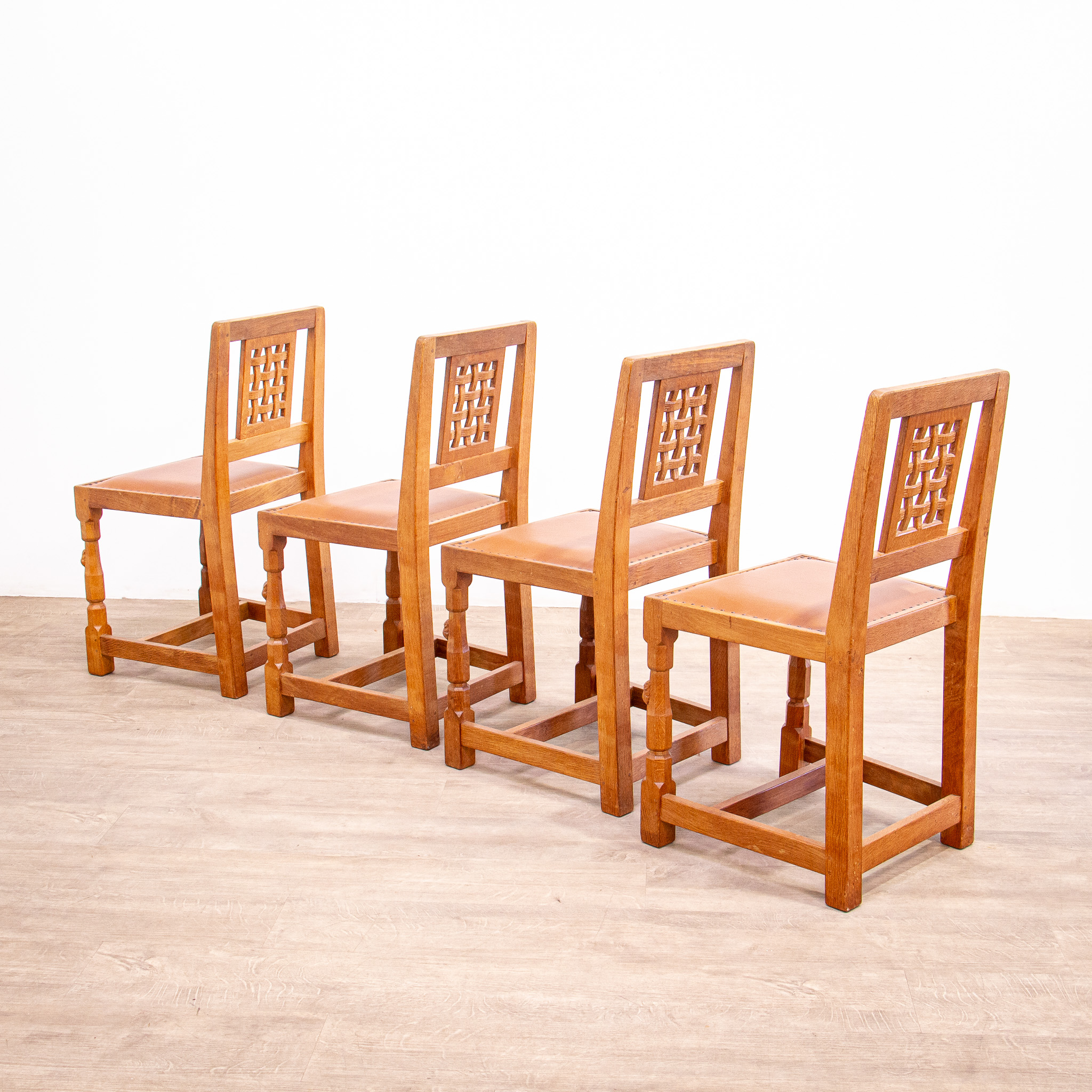 ‘Mouseman’ Solid Oak Table & Chairs by Robert Thompson