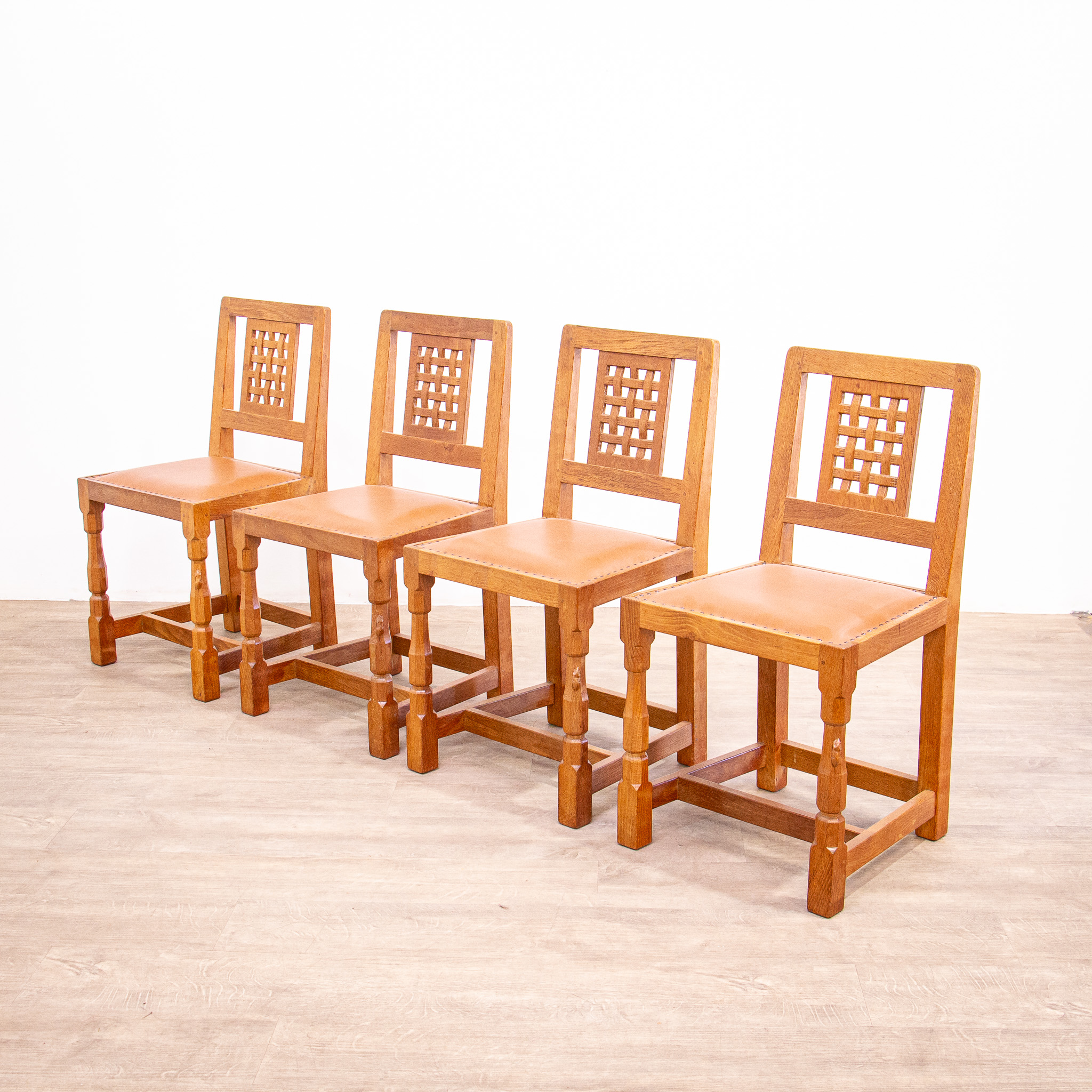 ‘Mouseman’ Solid Oak Table & Chairs by Robert Thompson