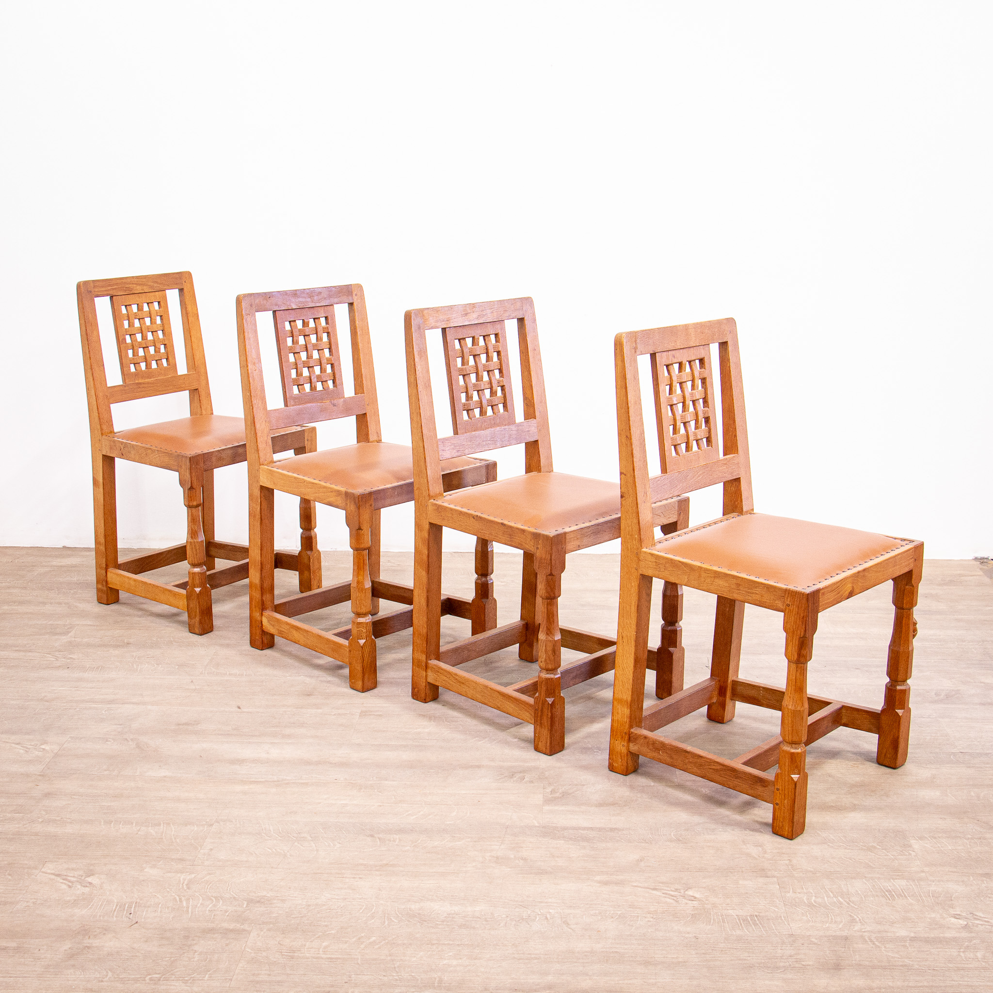 ‘Mouseman’ Solid Oak Table & Chairs by Robert Thompson