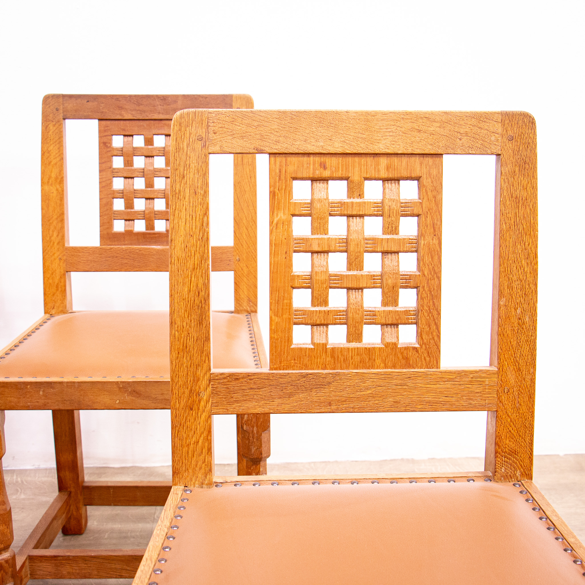 ‘Mouseman’ Solid Oak Table & Chairs by Robert Thompson