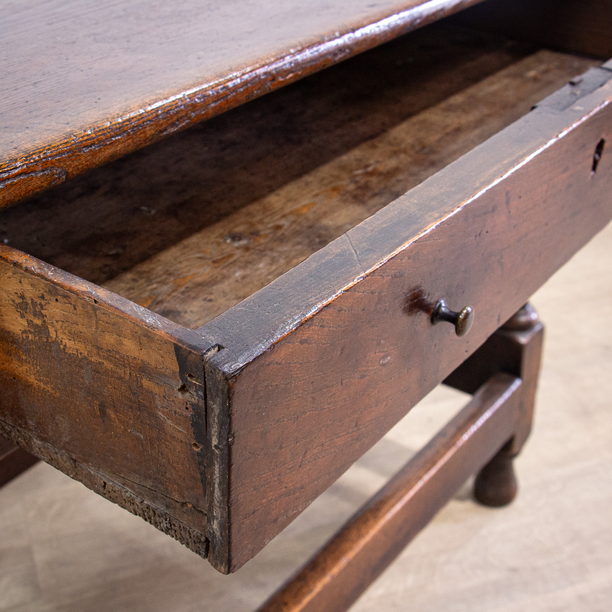 Queen Anne Elm Side Table with Drawer