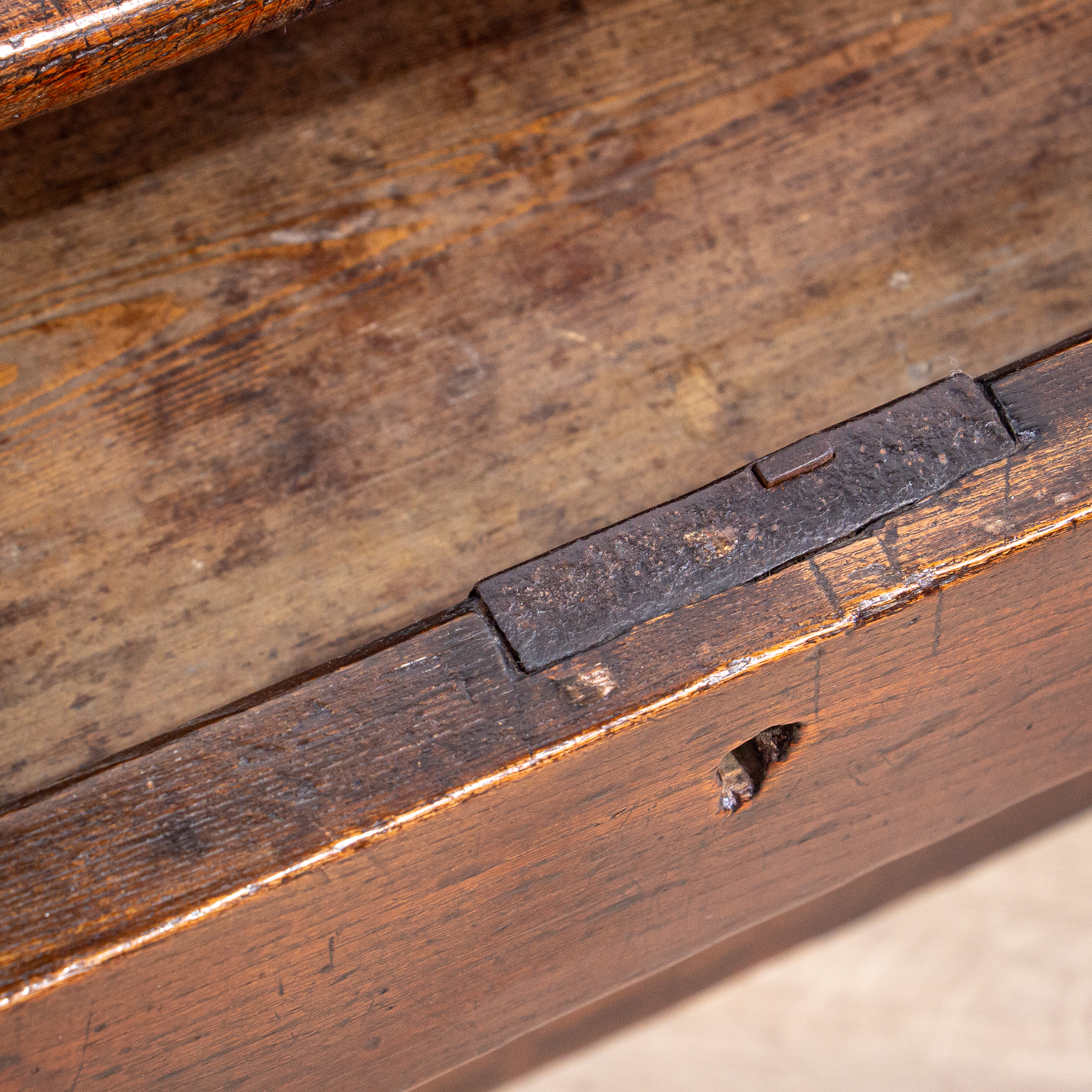 Queen Anne Elm Side Table with Drawer