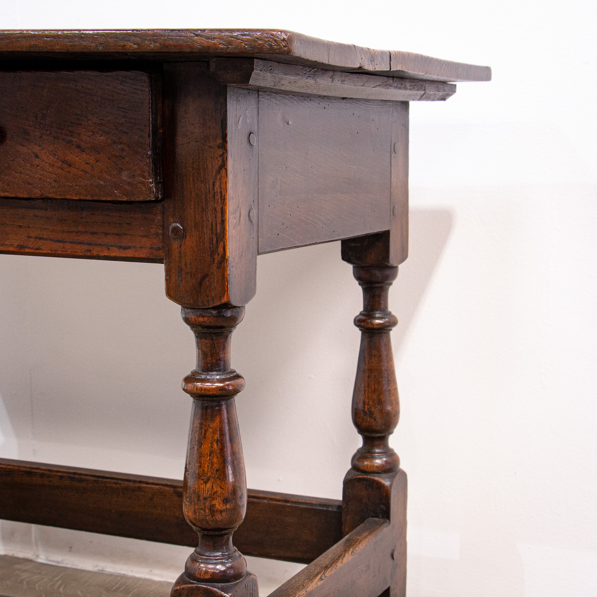 Queen Anne Elm Side Table with Drawer