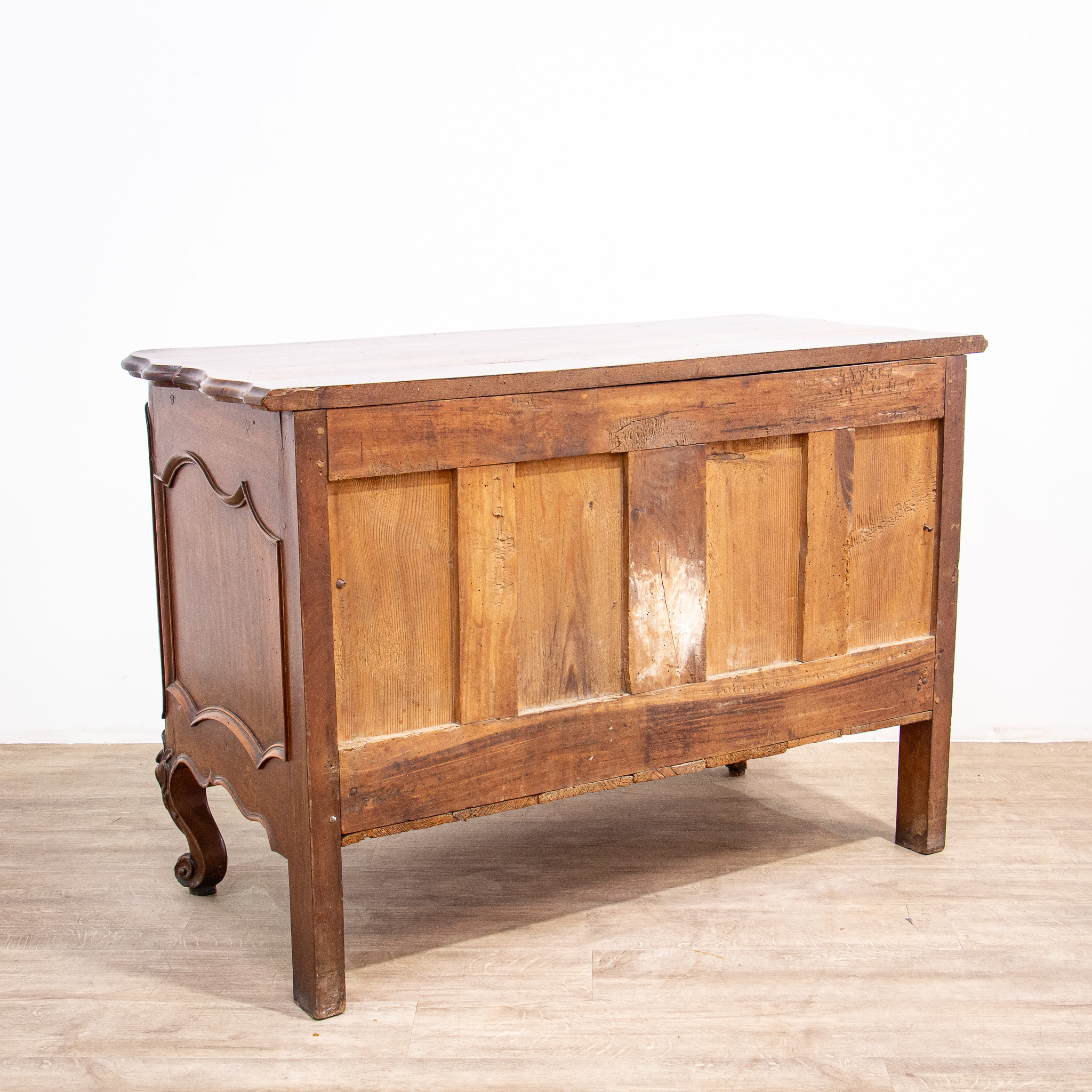 Louis XV French Walnut Provincial Commode