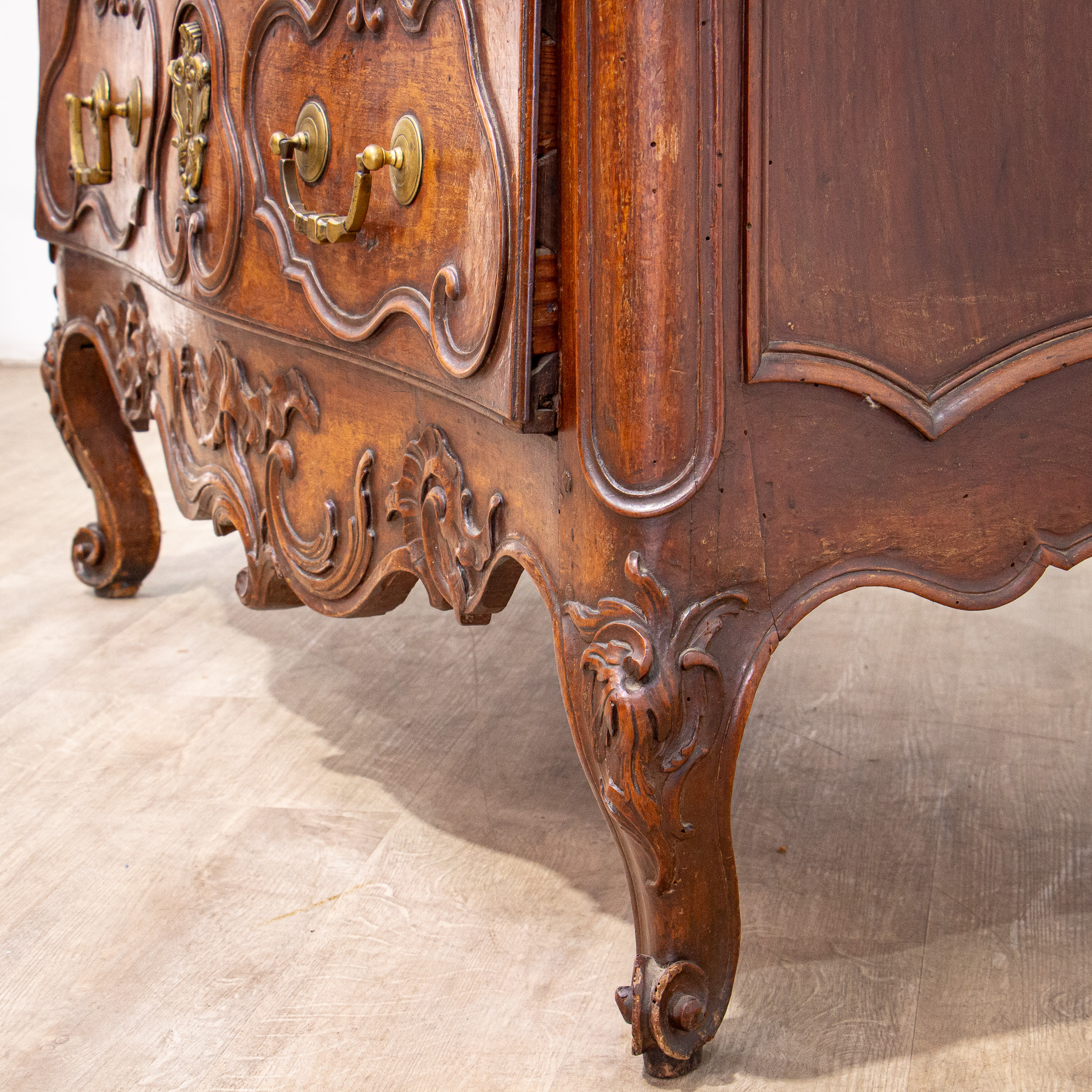 Louis XV French Walnut Provincial Commode