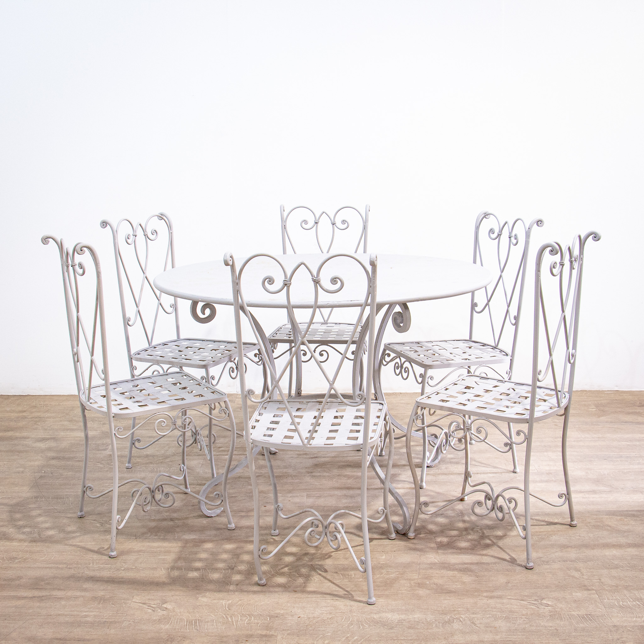 Iron Circular Garden Table with 6 Chairs
