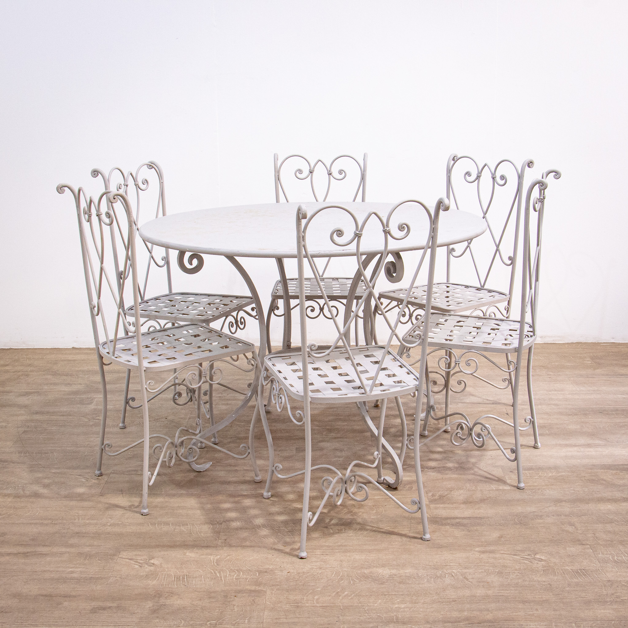 Iron Circular Garden Table with 6 Chairs