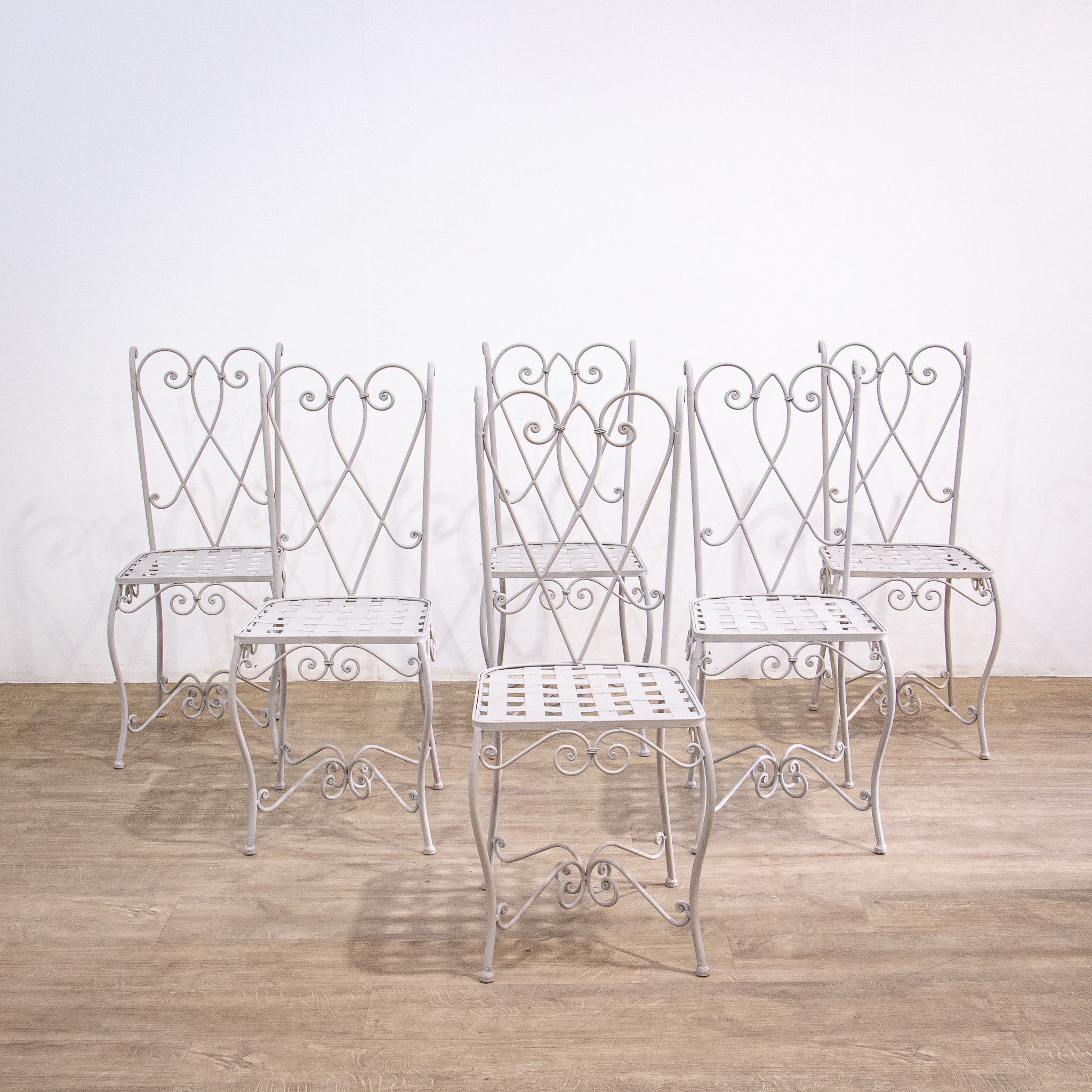 Iron Circular Garden Table with 6 Chairs
