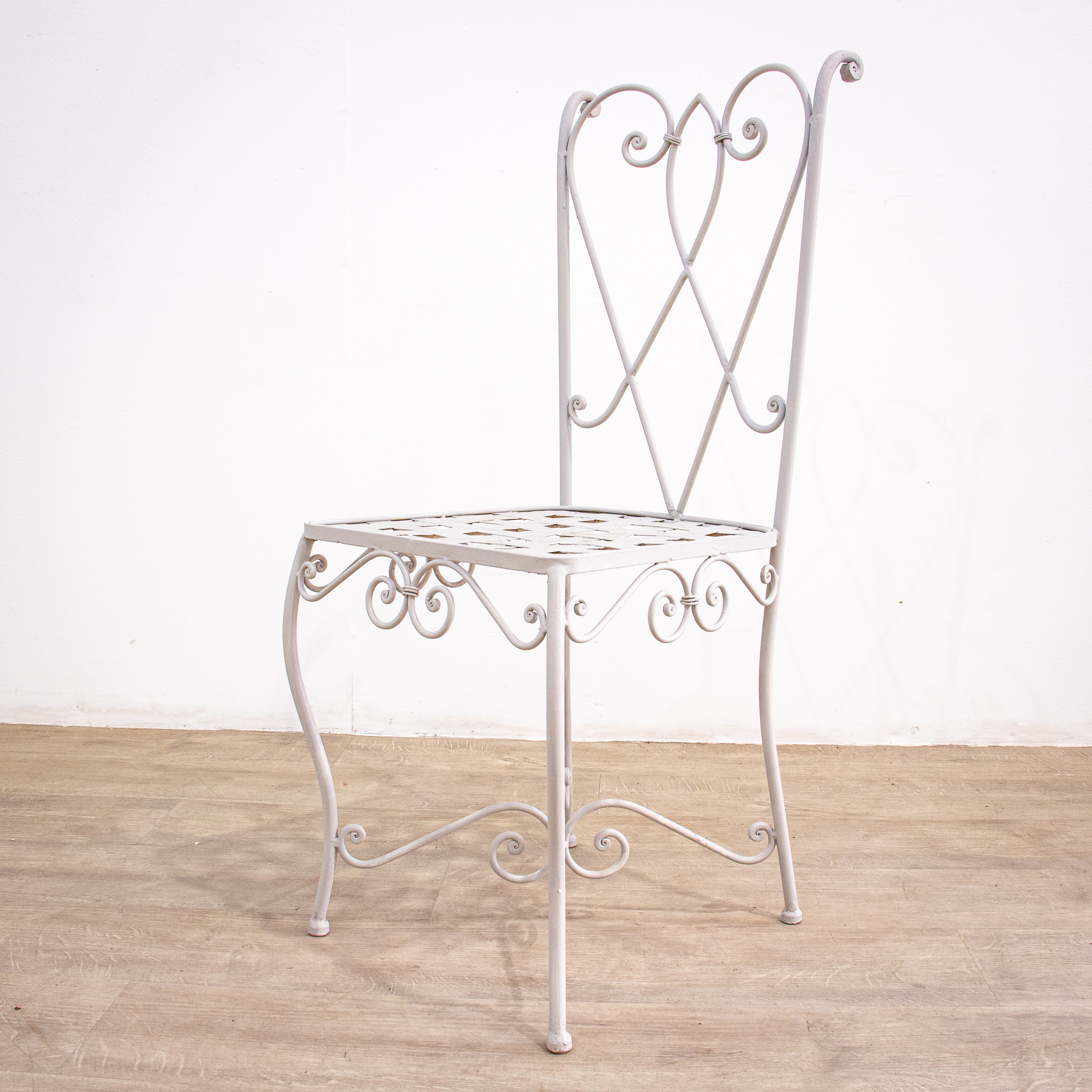 Iron Circular Garden Table with 6 Chairs