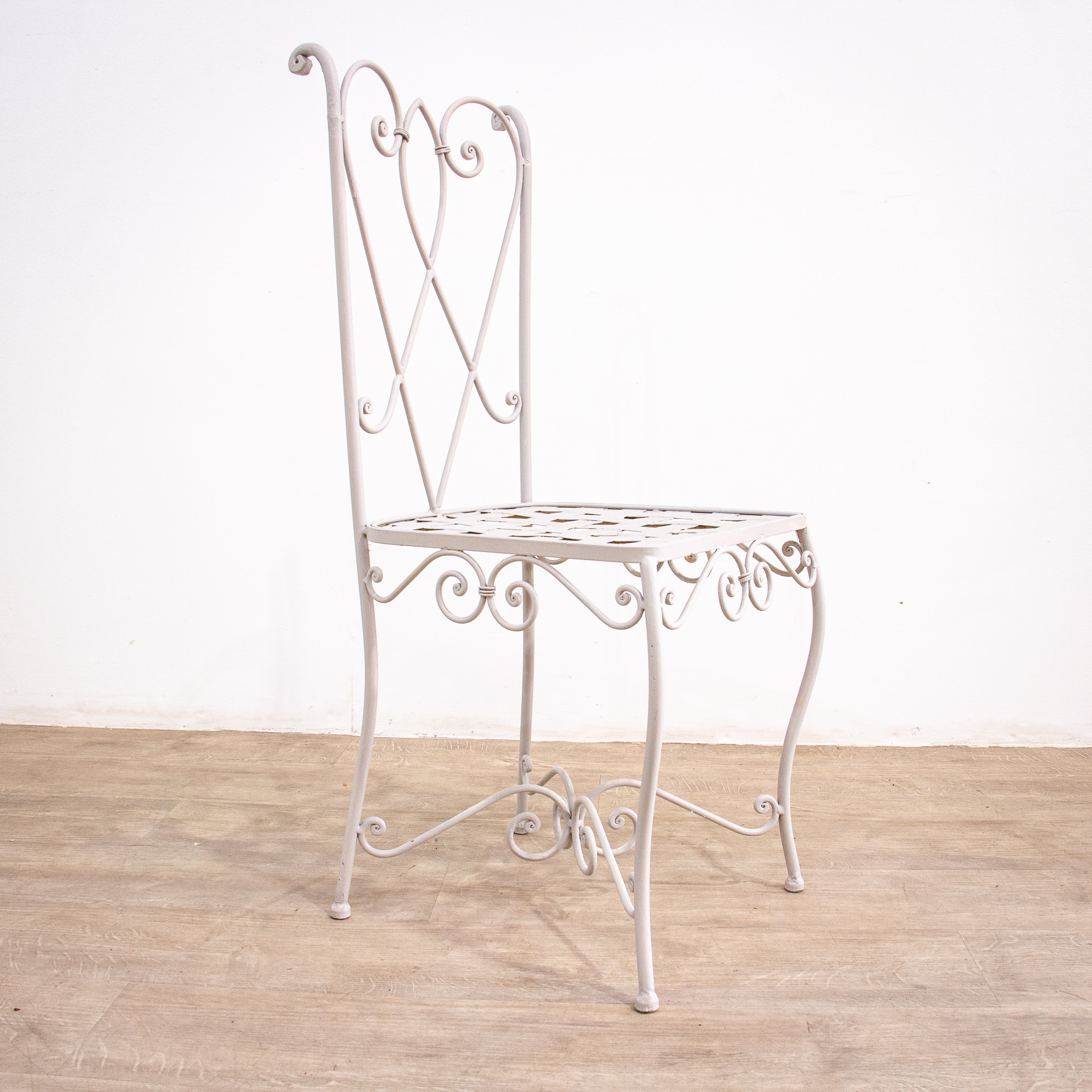Iron Circular Garden Table with 6 Chairs