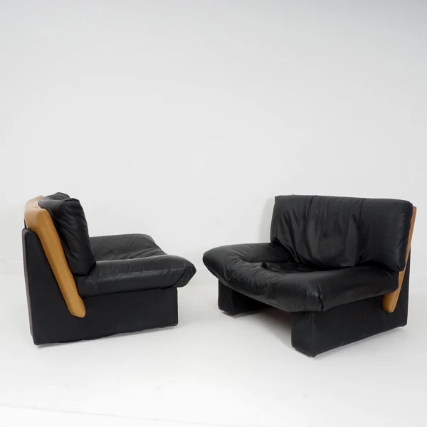 Pair of Slipper Chairs by Nicoletti Salotti, 1980