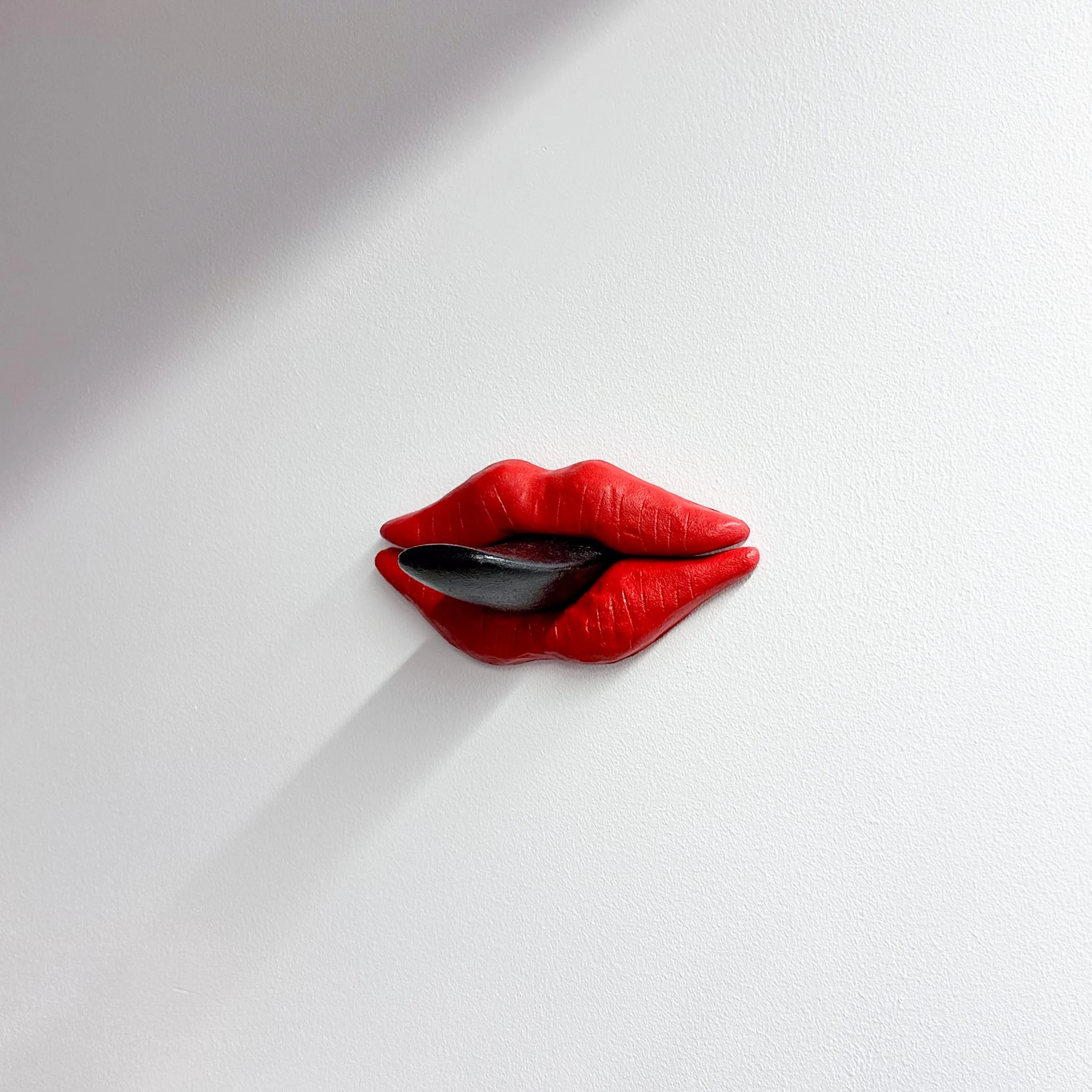 Tongue Hook by De Pas, D’Urbino, Lomazzi, 1996