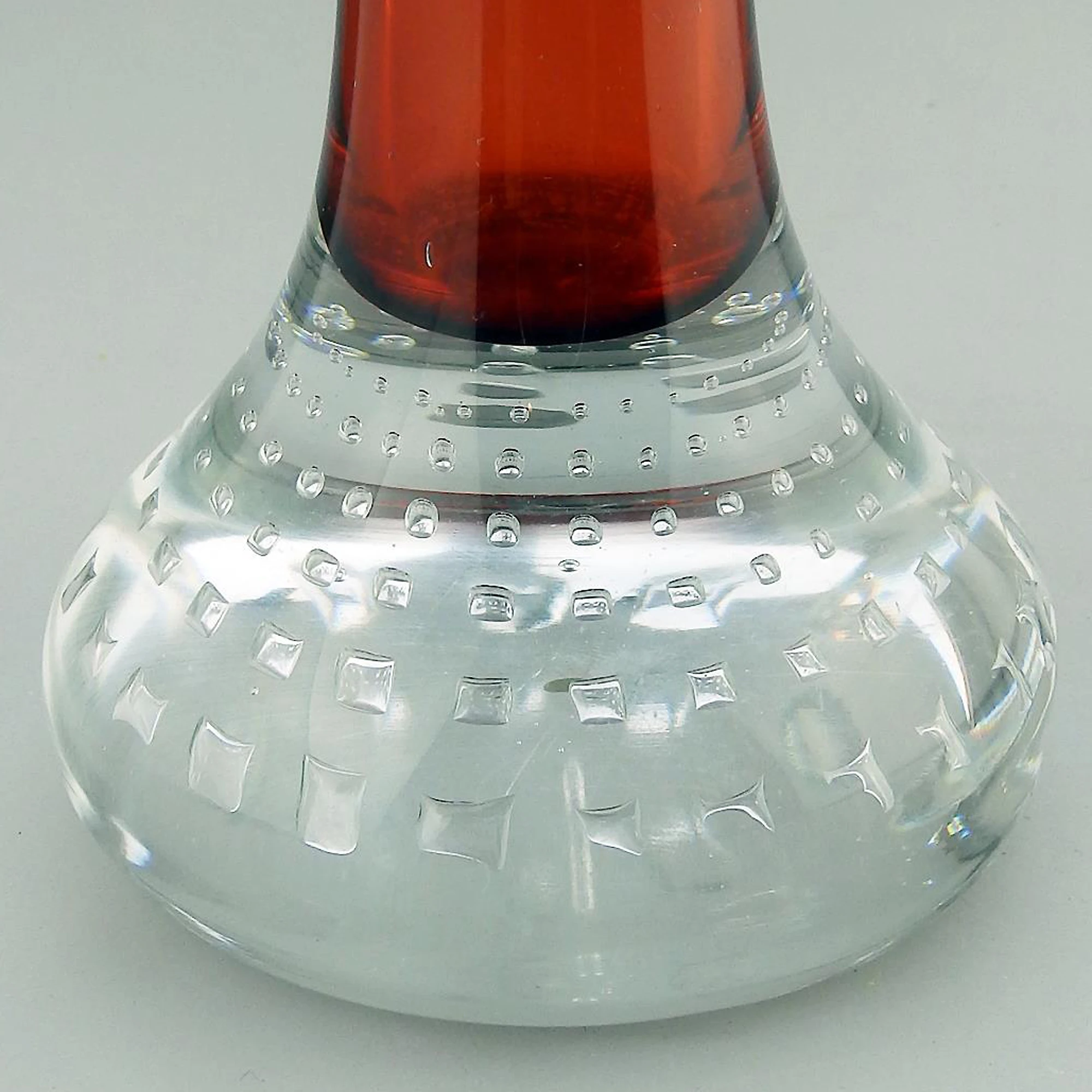 Scandinavian glass Aseda Glasbruk Bo Borgstrom square bubbles Vase 23cm C.1960