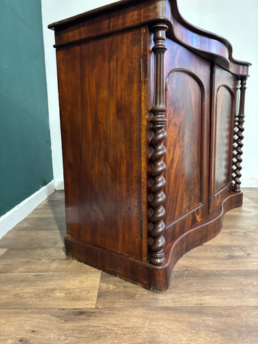 Antique Mahogany Chiffonier
