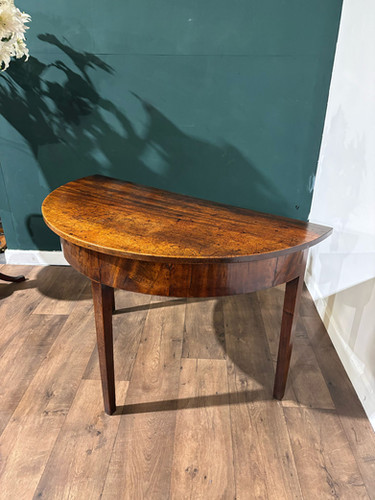 Antique Mahogany D End Table