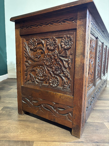 Antique Oak Coffer With Quadruple Panel Front