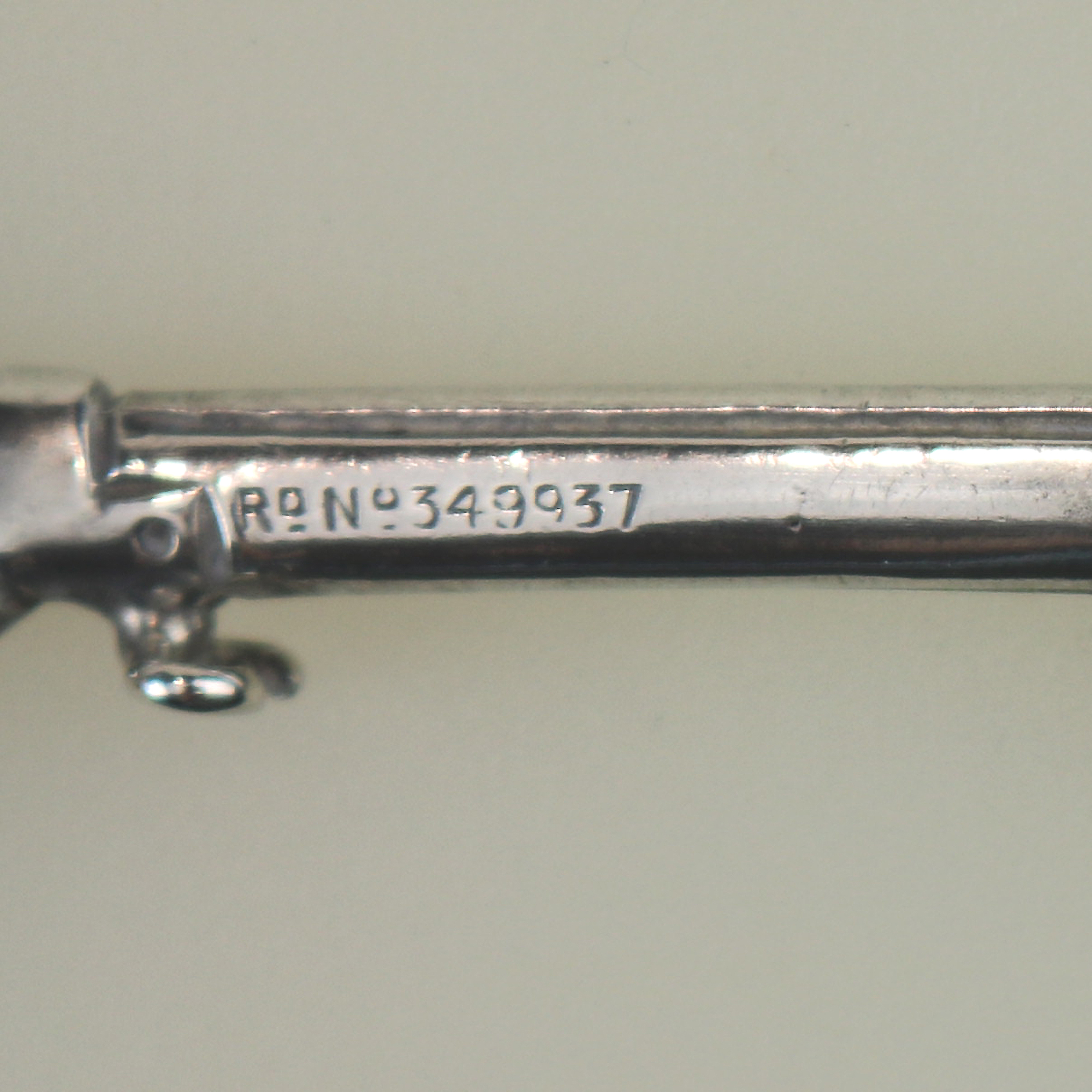 A scarce antique solid silver novelty rifle Militaria Boer War Spoon 19g C.1899