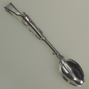 A scarce antique solid silver novelty rifle Militaria Boer War Spoon 19g C.1899