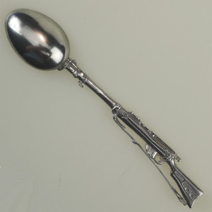 A scarce antique solid silver novelty rifle Militaria Boer War Spoon 19g C.1899