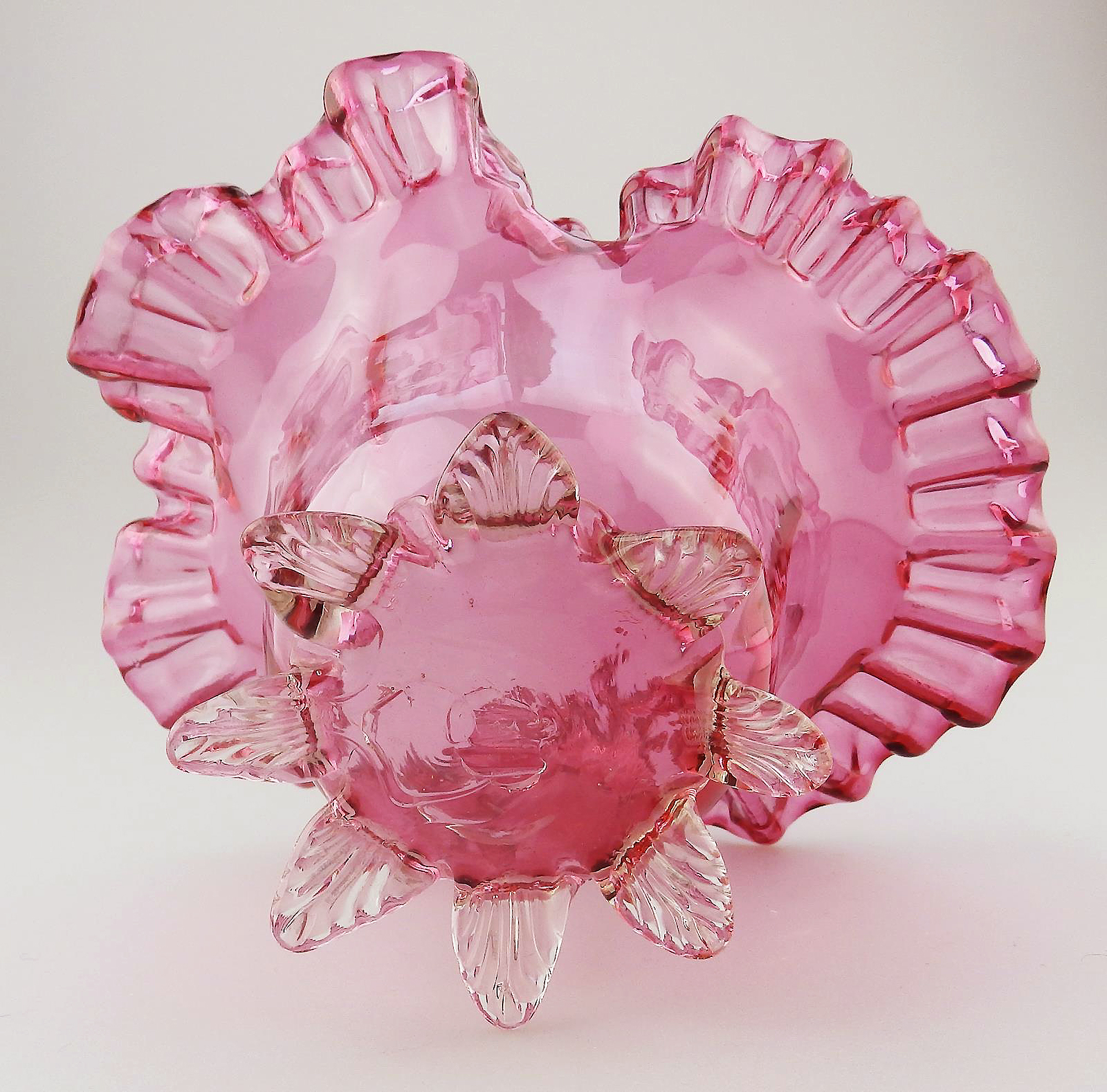 A very pretty antique Victorian cranberry art glass Bowl 18.5cm width C.19thC