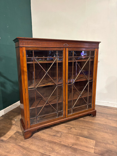Edwardian Mahogany Astral Glazed Bookcase / Display Cabinet