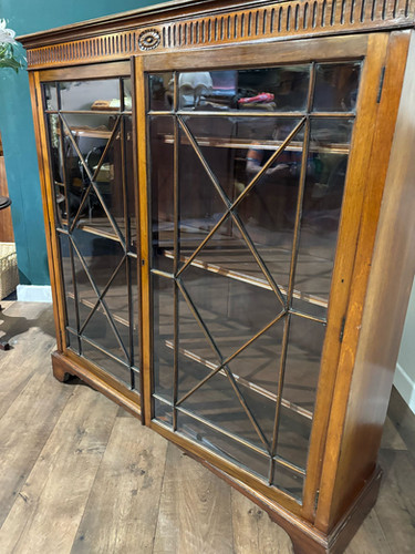 Edwardian Mahogany Astral Glazed Bookcase / Display Cabinet