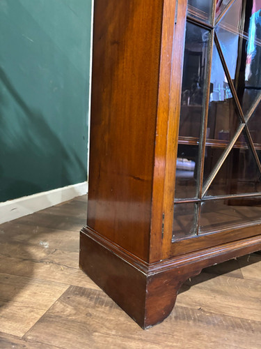 Edwardian Mahogany Astral Glazed Bookcase / Display Cabinet