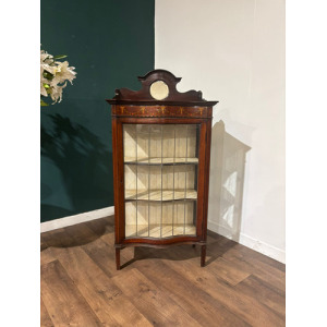 Edwardian Mahogany Serpentine Fronted Display Cabinet