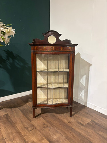 Edwardian Mahogany Serpentine Fronted Display Cabinet