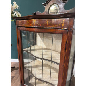Edwardian Mahogany Serpentine Fronted Display Cabinet