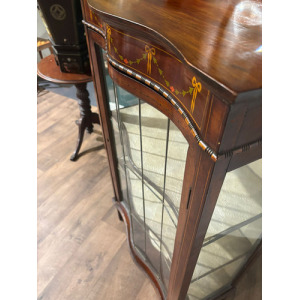 Edwardian Mahogany Serpentine Fronted Display Cabinet