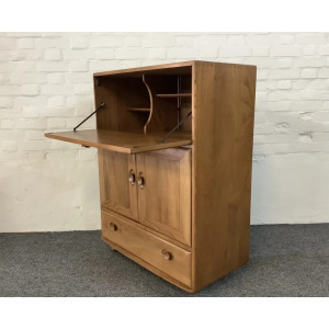 Ercol Windsor 469 Serving Cabinet/Bureau In Natural Elm.
