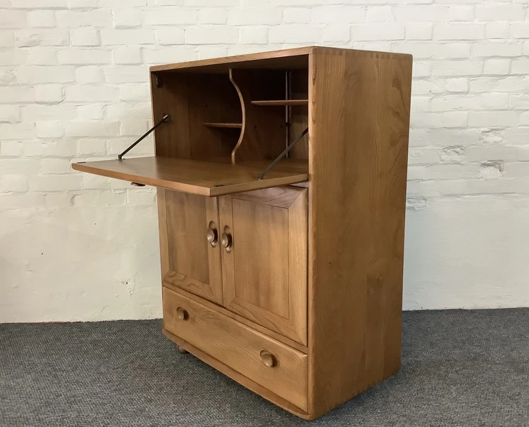 Ercol Windsor 469 Serving Cabinet/Bureau In Natural Elm.