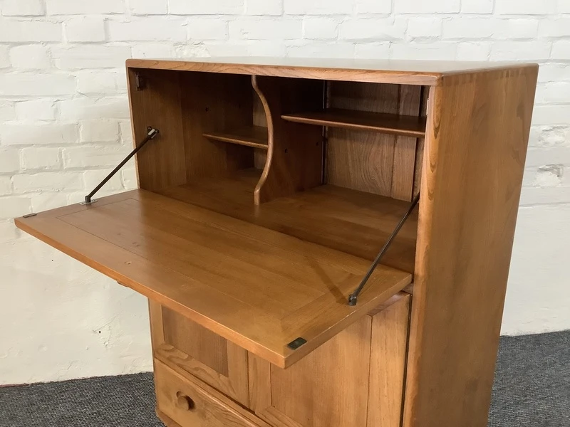 Ercol Windsor 469 Serving Cabinet/Bureau In Natural Elm.