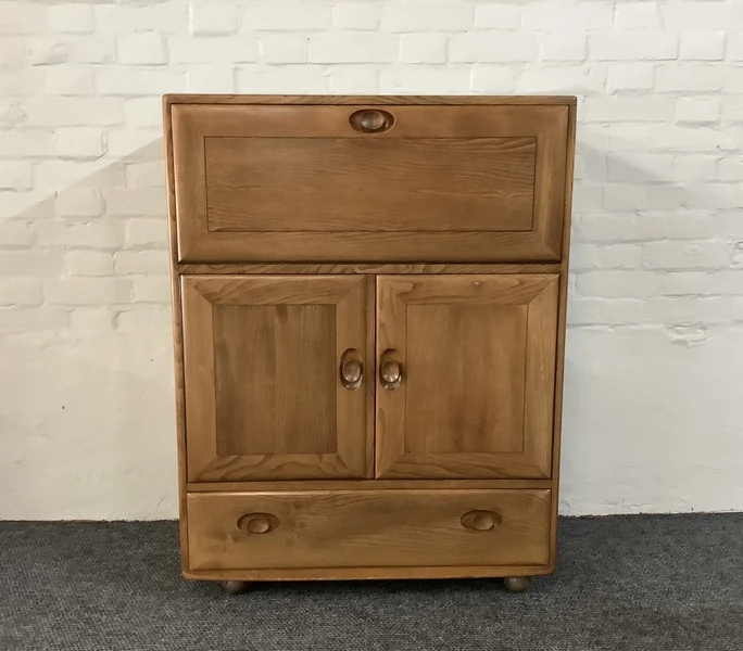 Ercol Windsor 469 Serving Cabinet/Bureau In Natural Elm.