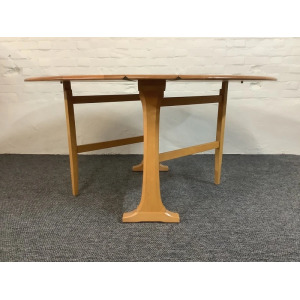 Ercol Windsor 610 Gate Leg Dining Table In Light Finish.