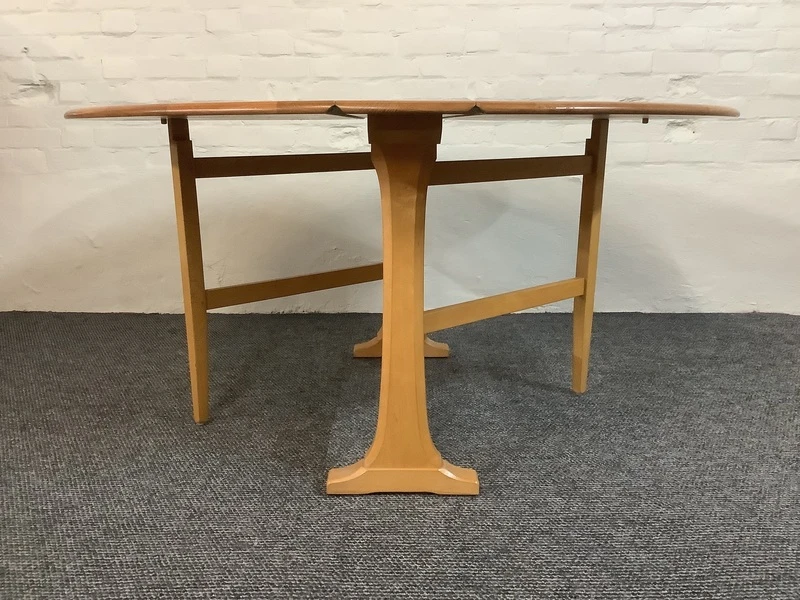 Ercol Windsor 610 Gate Leg Dining Table In Light Finish.