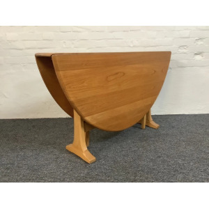 Ercol Windsor 610 Gate Leg Dining Table In Light Finish.