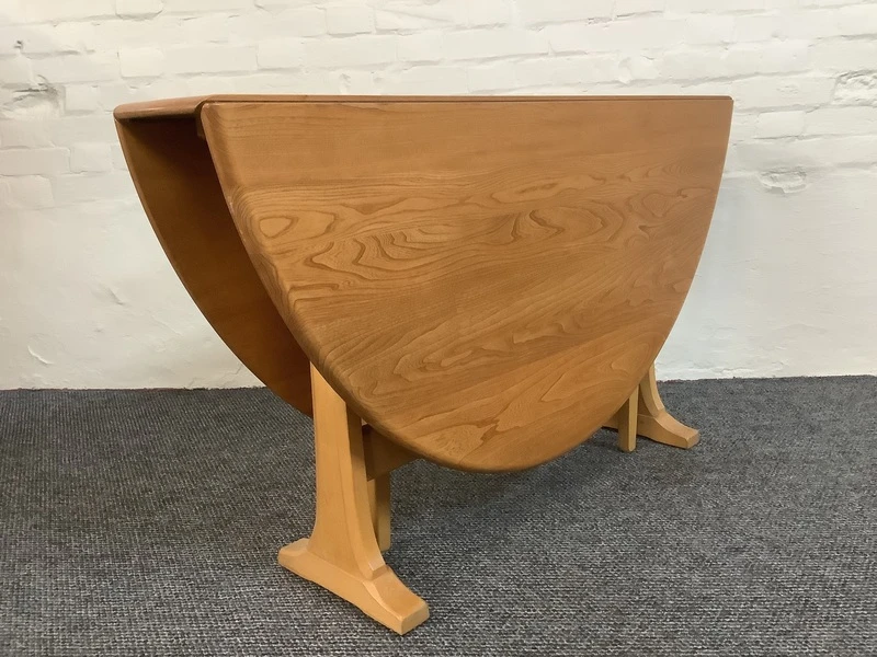 Ercol Windsor 610 Gate Leg Dining Table In Light Finish.