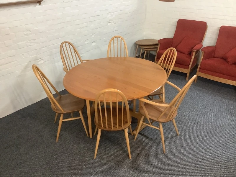 Ercol Windsor 610 Gate Leg Dining Table In Light Finish.