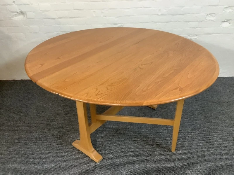 Ercol Windsor 610 Gate Leg Dining Table In Light Finish.