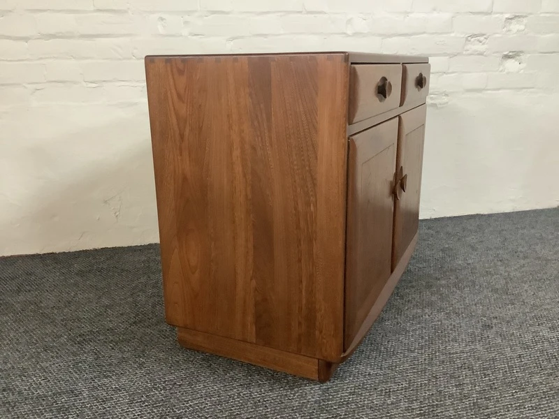Ercol Windsor Cabinet In Golden Dawn Finish.